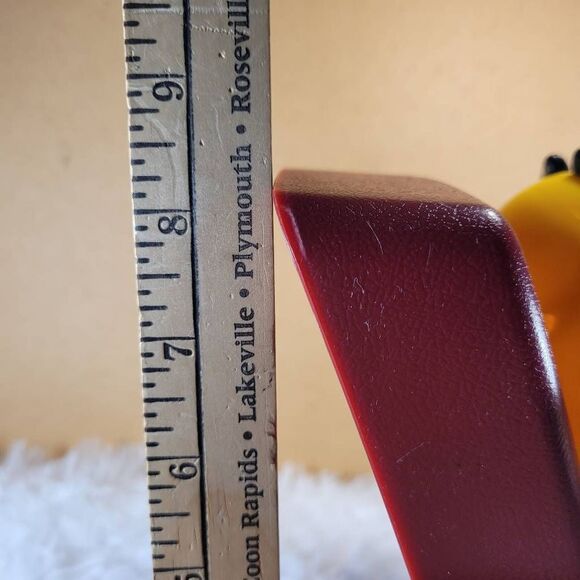 Vintage Limited Edition M & M's Candy Lazy Boy Chair Recliner Dispenser Yellow 1 - Picture 8 of 8